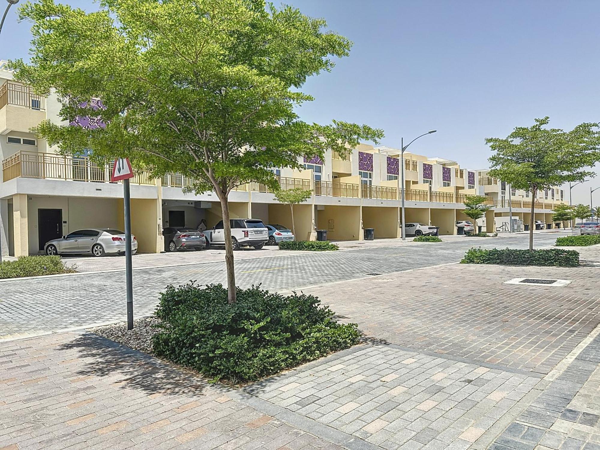 Key View - Aquilegia Villa, Damac Hills Dubai Exterior foto